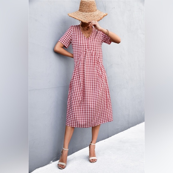 Plaid V-Neck Short Sleeve Dress - Picture 2 of 6